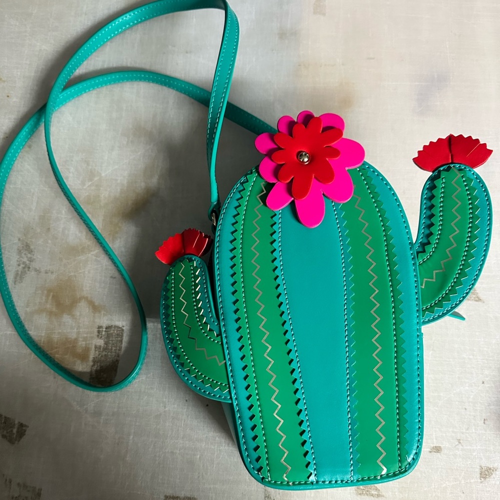 Kate spade cactus purse. Never used no tags